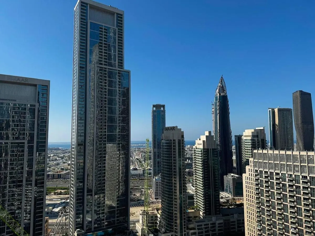 Beautiful 1Br Burj View From Infinity Pool Διαμέρισμα Ντουμπάι